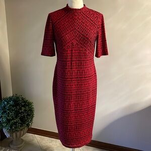 London Times chevron sheath stretch textured dress. Half sleeve mock neck sz 10